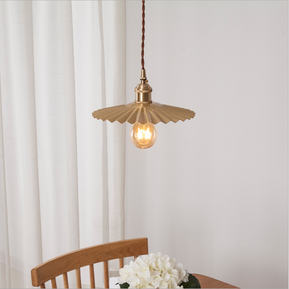 Interior Design Living Room And Kitchen - 일본 디자이너 펜던트 램프 골드 거실